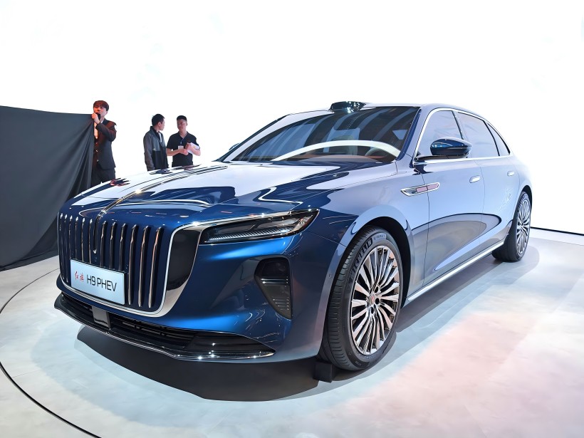 2.0t Plug-Plug-Plug - Hybrid Powertrain နှင့်တက်ကြွစွာဆိုင်းငံ့ထားခြင်းဖြင့်တပ်ဆင်ထားသည့် Hongqi H9 Phev သည် 2025 ၏ဒုတိယတစ်ဝက်တွင်စတင်မည်ဖြစ်သည်။